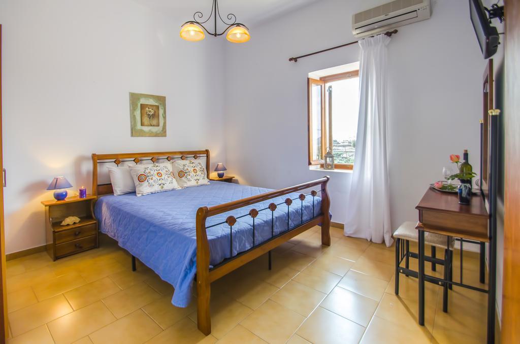 Palaios Rooms Plaka  Стая снимка